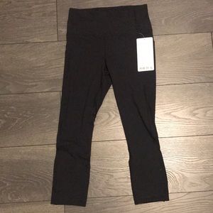 Size 4 Lululemon Pace Rival HR Crop ‘22 Women’s Leggings - Tag on, Never worn!